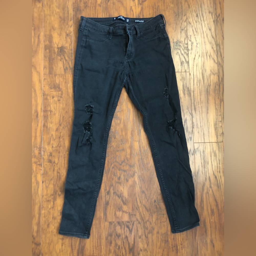 Hollister Low-Rise Ripped Jean Leggings
